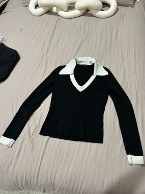Ribbed knit Black V-Neck Sweater with Cream Collar & Cuffs
